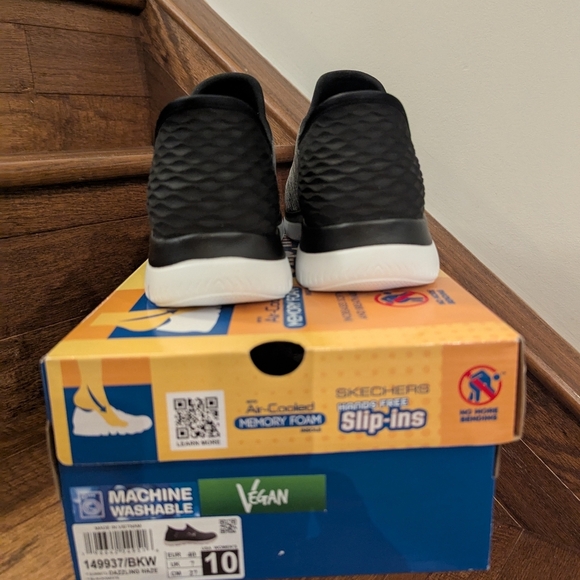 Skechers Air Cooled Memory Foam Slip-Ins – Women’s Size 10 – Black & Gray - Picture 10 of 13